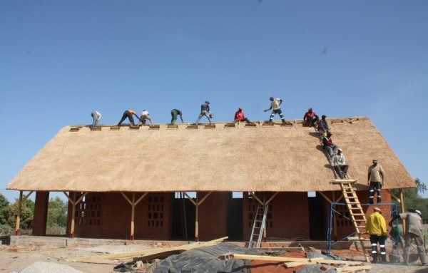 LE CENTRE DU TYPHA DE MAKA DIAMA : UN CHANTIER HORS NORME
